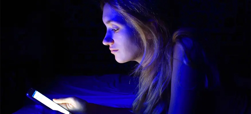 Understanding the connection between blue light and sleep