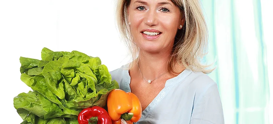 Diet for Menopause: Managing Symptoms with Nutrition